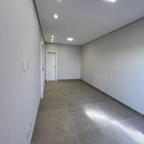 Esquadria de alumínio instalada — Projeto 21, LF Esquadrias e Vidros Especiais